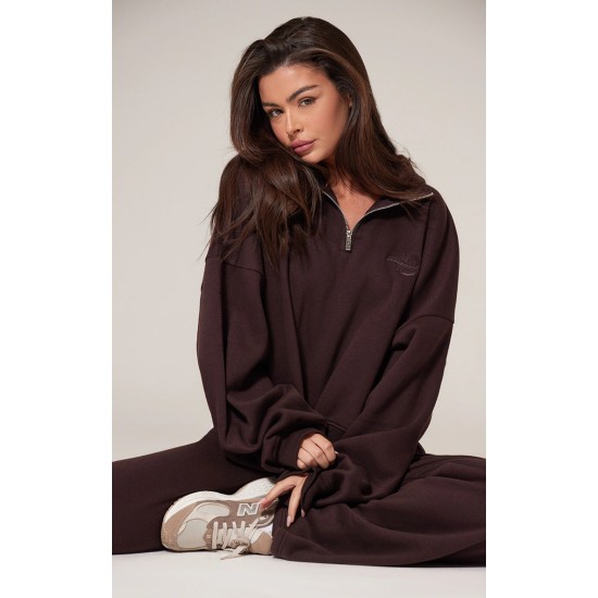 PRETTYLITTLETHING Chocolate Half Zip Embroidered Sweatshirt